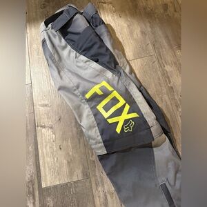 Fox Racing Women’s Dirt Bike / Motocross Pants – Size 3/4 (New w/ Tags)